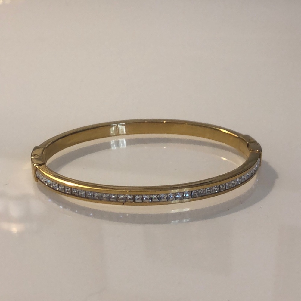 Michael Kors gold bangle